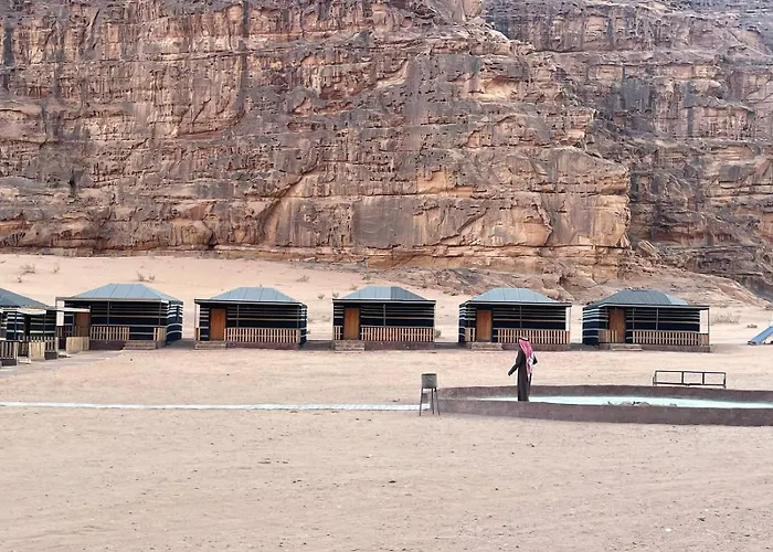 مخيم النجوم Hotel