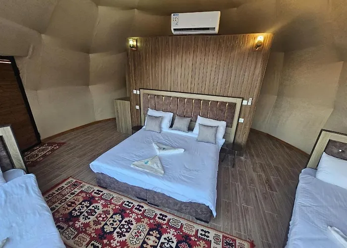 مخيم النجوم 5*